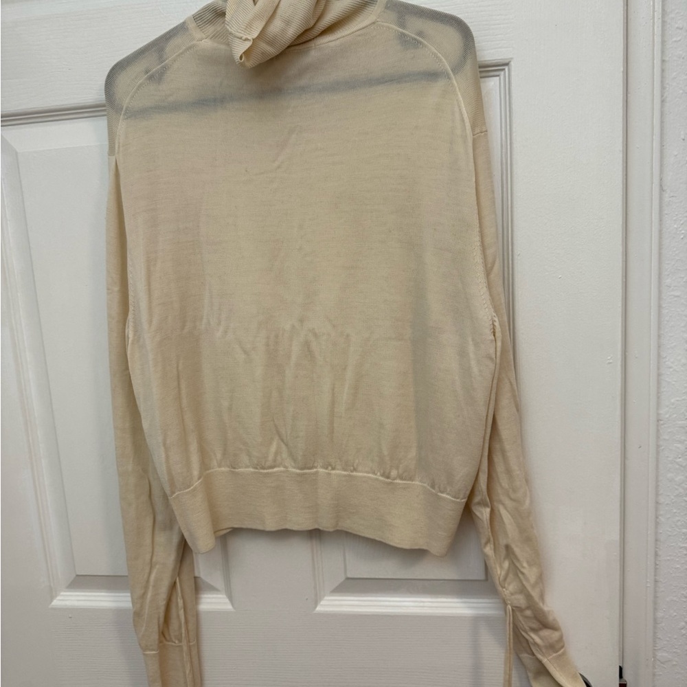 Elegant Women's Sweater Collection - Black, Cream, Pink - Picture 4 of 14